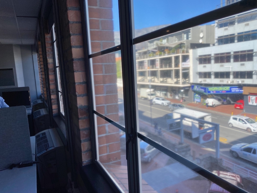 To Let Commercial Property for Rent in De Waterkant Western Cape